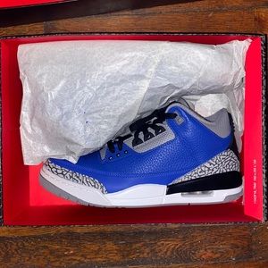 Air Jordan 3 Retro Varsity Royal Cement